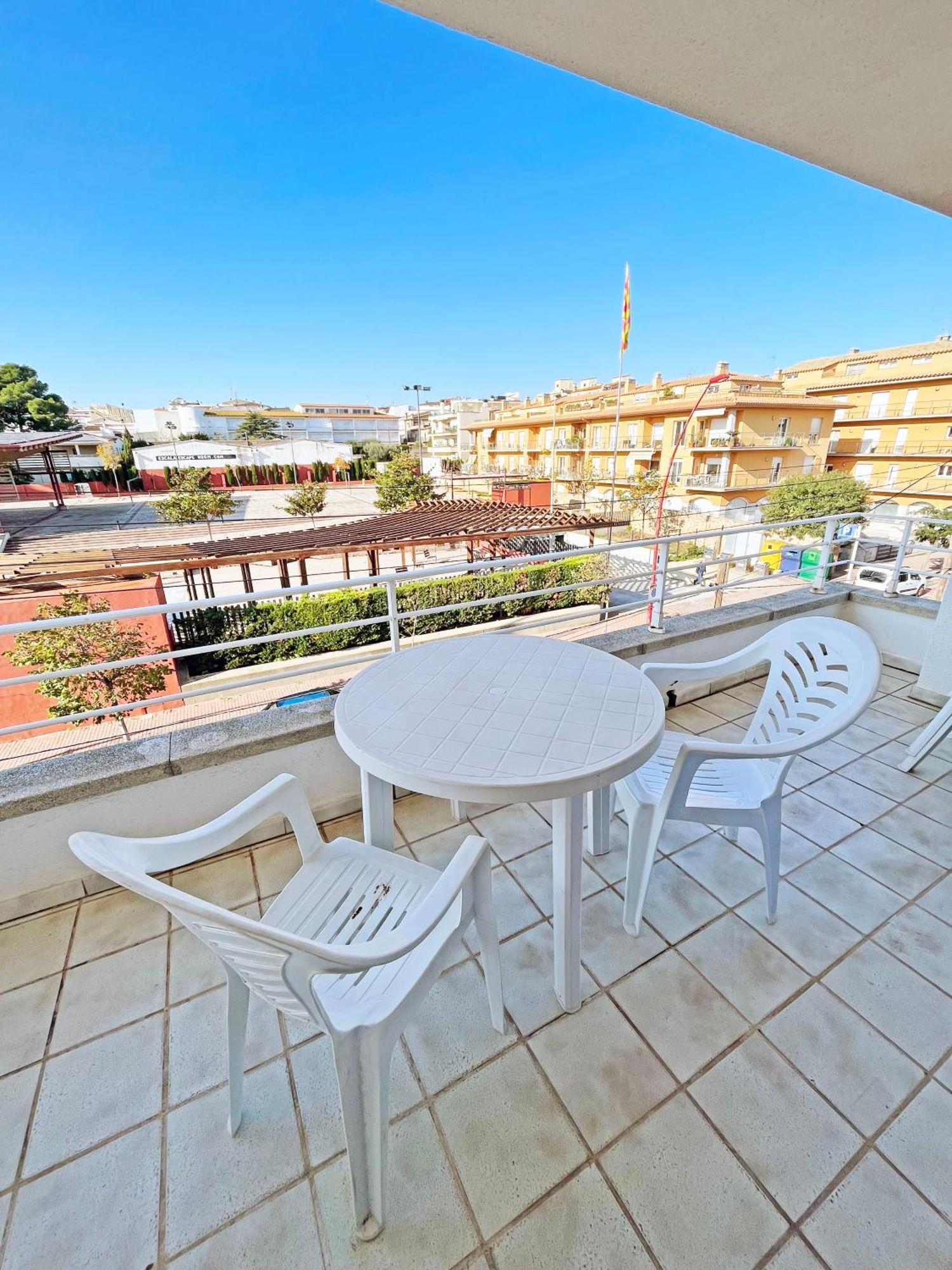 Apartamento De 3 Habitaciones En El Centro L' Escala Dış mekan fotoğraf
